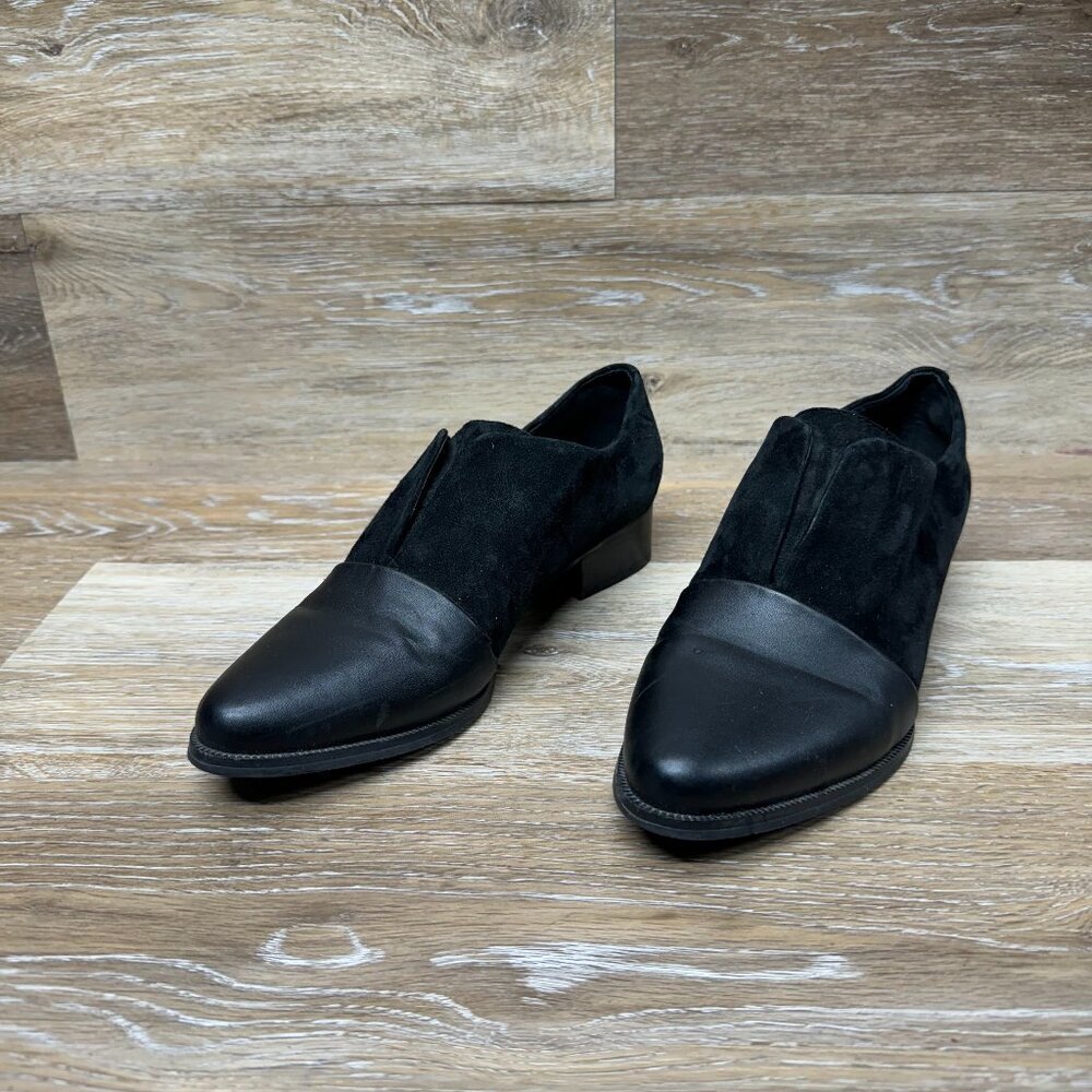 Tahari Lucy Black Suede and Leather Oxford Flats Women's Size 7.5